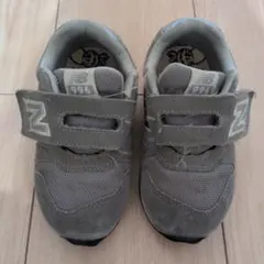 ニューバランス スニーカー