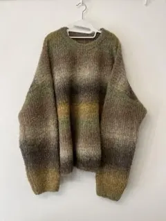 カーキ ニットセーター