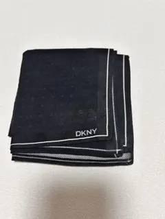 【DKNY】ダナキャランニューヨーク ハンカチ ブラックのサムネイル