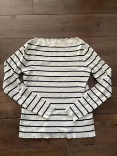 a.v.v長袖トップスM