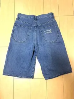 ハーフパンツ　刺繍入りのサムネイル