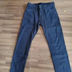 uniqlo ezy ジーンズ