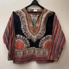 ボヘミアン調のメンズシャツ