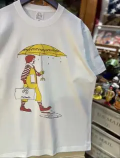 【XL】マクドナルドTシャツ　トレンディーなレイニープリント　オーバーサイズ