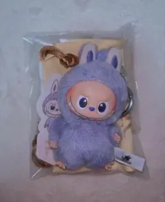 正規品　イニシャル　ラブブ　？