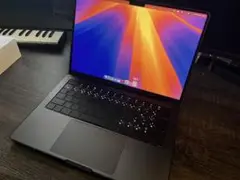 MacBook Pro 14インチ (M3 Pro, 18GB 512gb)