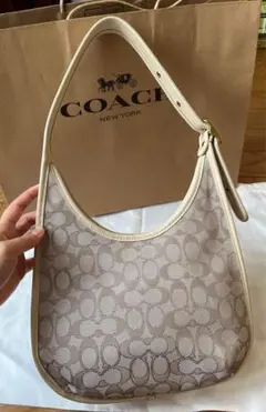 「美品」COACHコーチエルゴ ショルダーシグネチャバッグ