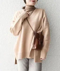 新品タグ付きSHIPS〈手洗い可能〉Vネックサイドスリットビッグプルオーバー◇