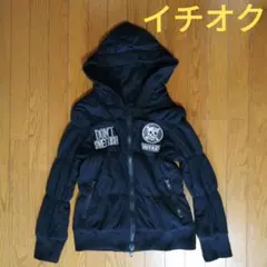 骸骨デザインの黒いアウター イチオク