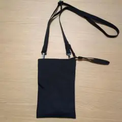 無印良品ブラックナイロンサコッシュ