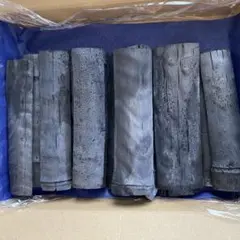 極上竹炭11本セット　極軽タイプ 幅　約4〜5.5㎝　長さ約17〜22㎝
