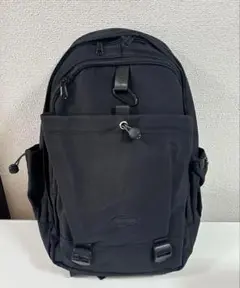 【新品】使いやすいブラック　大容量リュック　軽い