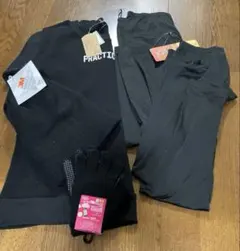 ブラック　トレーナー 帽子　アンダータイツ　手袋