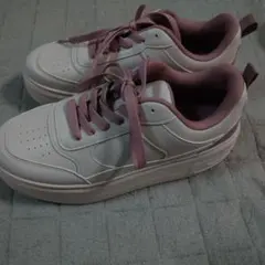 ボリュームソールコートスニーカー　L GU