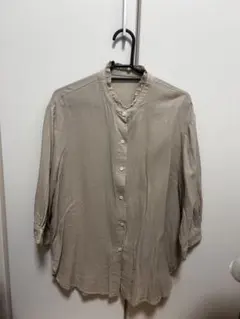 earth music&ecology ベージュ長袖シャツ