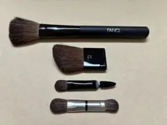 メイクブラシ 4本セットのサムネイル