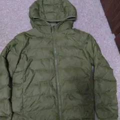 UNIQLO オリーブグリーン ダウンコート140