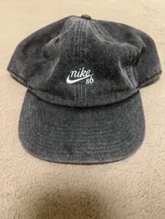 Nike SB ダークグレー ベースボールキャップ