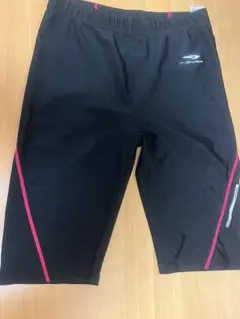 TIGORA 黒赤 ハーフスパッツ 反射ロゴ