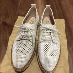 ecco パンチングレザー レースアップシューズ ホワイト 38のサムネイル