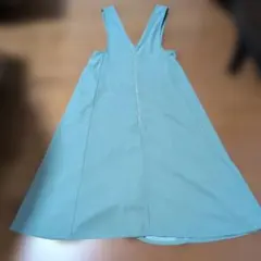 ジャンパースカート　グリーン色