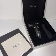 ReFa カラット レイ 美顔ローラー シルバー 専用ケース付き - メルカリ