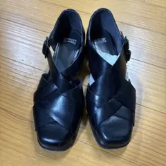 Camper グルカ ローヒール シューズ自宅内での着用3回のサムネイル
