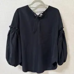 バルーン袖ブラウス