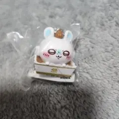 くら寿司 ちいかわ キーホルダー　モモンガ