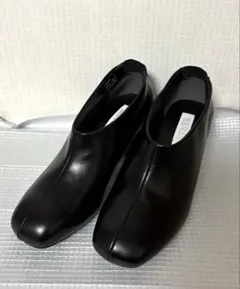 NUOVO ショートスクエアレザーブーツ　ブラック