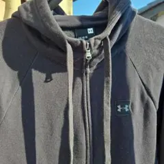 アンダーアーマー UNDER ARMOR パーカー ブラック Lサイズ