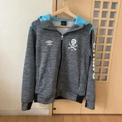 umbro フード付きグレージャージ