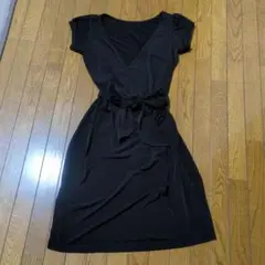 激安！ピーチジョン 黒のVネックひざ丈　ラップワンピース