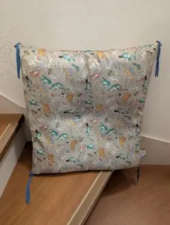 ニコアンド　鳥獣戯画　ジャカード座布団