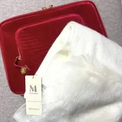 レッド ベロアポーチ ホワイト　マフラー　メイクボックス　新品未使用　2点セット