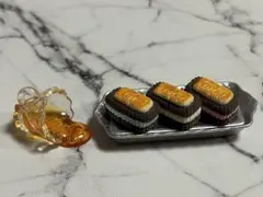 ［クッキーサンド＆溢れグラス］ミニチュアスイーツ　フェイクスイーツ