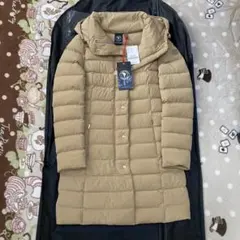 ケープ ダウンジャケット