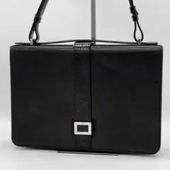 2025年最新】Roger Vivier バッグの人気アイテム - メルカリ