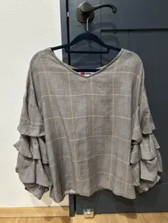 Clice de Paris チェック柄フリル袖トップスのサムネイル