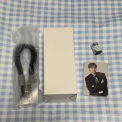 EXO コンサート アプグレグッズ 特典 銀テープ付き - メルカリ