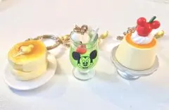 ディズニー キーホルダー パンケーキ クリームソーダ プリン 喫茶店 スイーツ