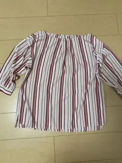 赤白ストライプシャツ
