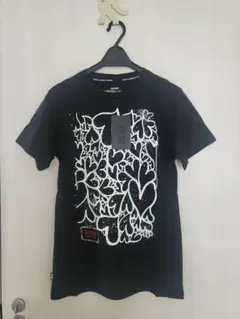 新品　SY32 by SWEET YEARS ハート柄 Tシャツ ブラックのサムネイル