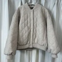 ZARA ジャケット　冬　中綿　ブルゾン　オフホワイト