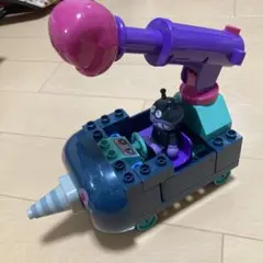 Item thumbnail for item 8a71fb9f-af98-4870-a6f7-7f2ffecbdba1