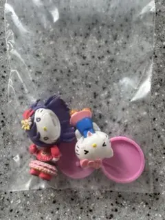 ハローキティ フィギュア 2体セット　チョコエッグ　推しの子　指ハート