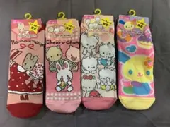 新品　サンリオ懐かしのキャラクター　ソックス4足セット