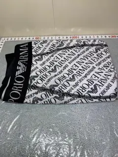 【144】EMPORIO ARMAMNI TRUNK 白地柄物　XL