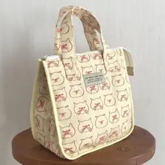 保冷保温お弁当袋　大き目ランチバッグ　不機嫌な猫　ネコ　ハンドメイド665