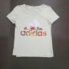 adidas　半袖Tシャツ　ロゴ花柄　フラワープリント